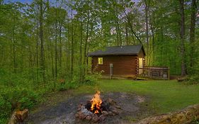 Hocking Hills Blue Rose Cabins